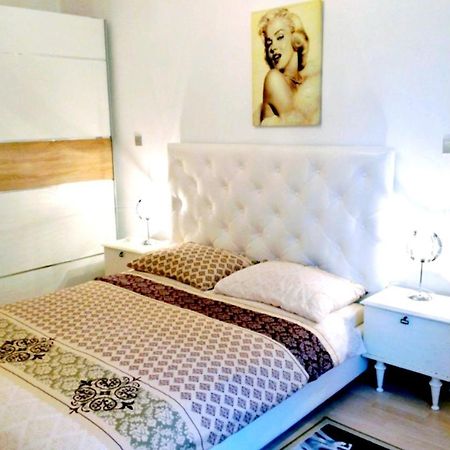 Apartment Ory Near The City Center With Free Parking Pula Buitenkant foto